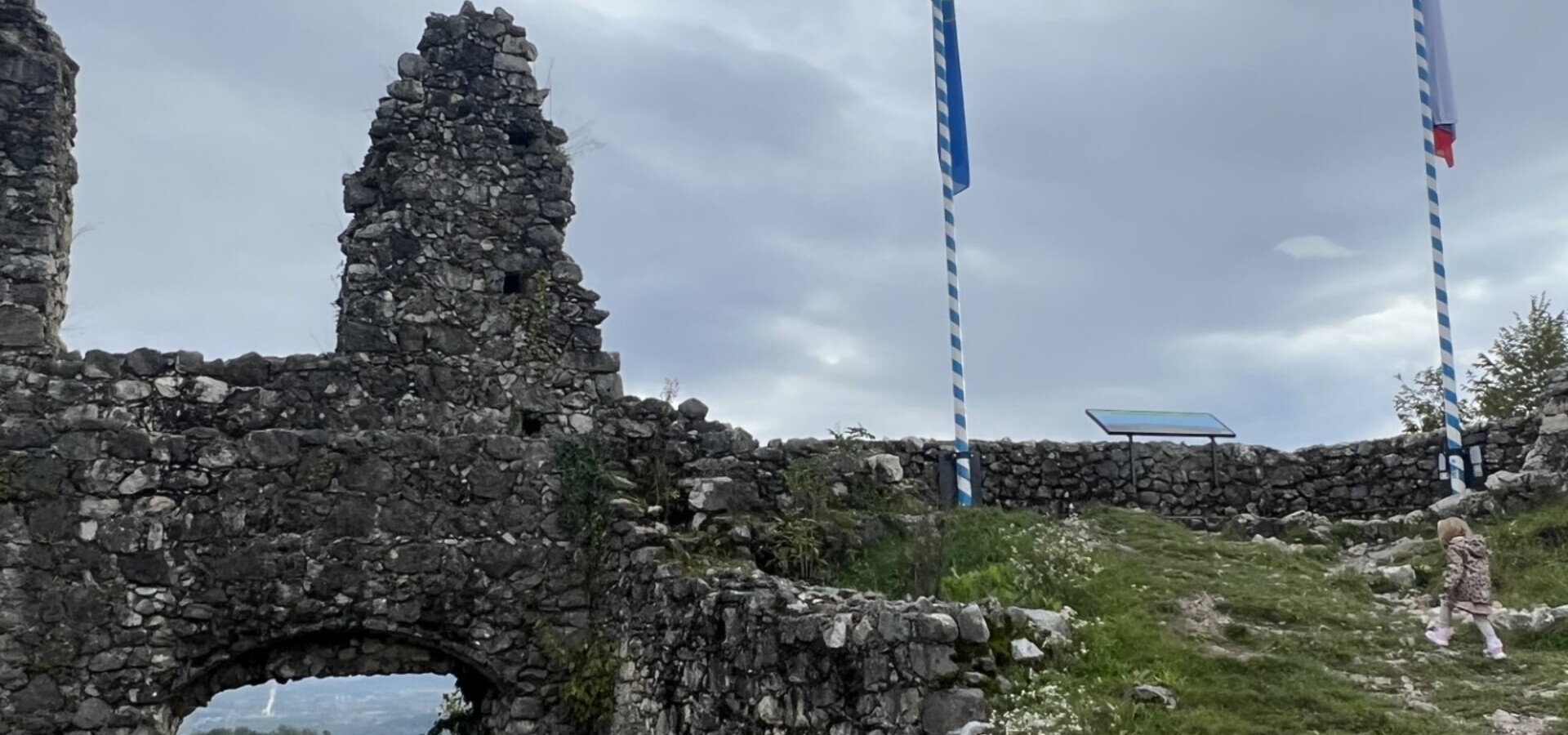  Otroške delavnice na Starem Gradu nad Kamnikom - VSAKO SOBOTO 10H-12H